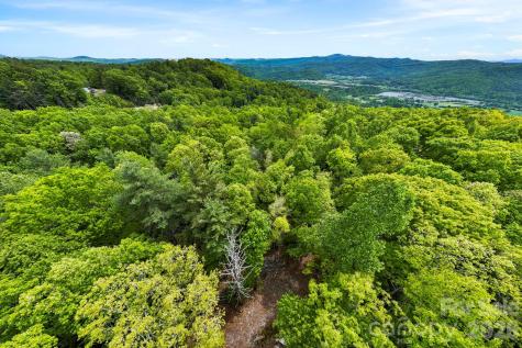 137 Bird Song Road Penrose NC 28766