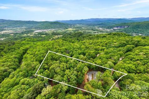 137 Bird Song Road Penrose NC 28766