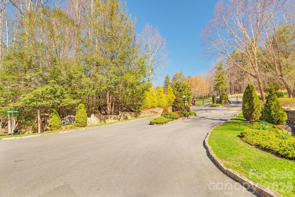 461 Somersby Parkway Hendersonville NC 28739