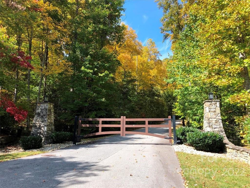 30 Cadillac Pointe Waynesville NC 28785