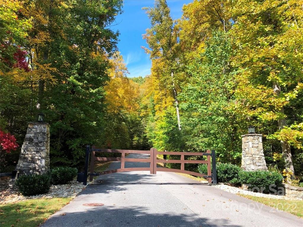 30 Cadillac Pointe Waynesville NC 28785