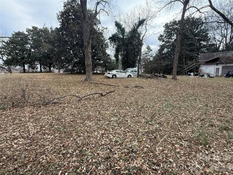 208 S Beaver Street Landis NC 28088