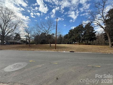 208 S Beaver Street Landis NC 28088