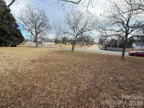 208 S Beaver Street Landis NC 28088