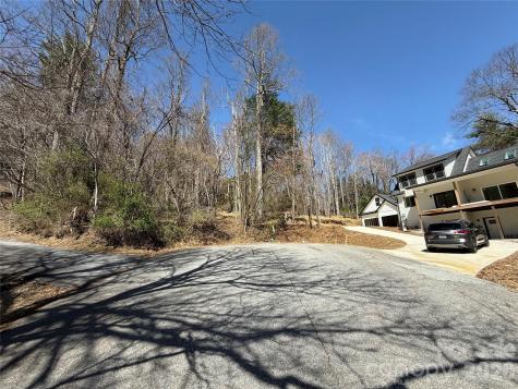 3 Fawn Turn Lane Hendersonville NC 28739