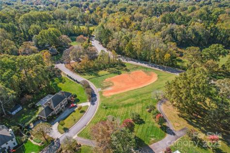 560 11th Avenue Place NW Hickory NC 28601