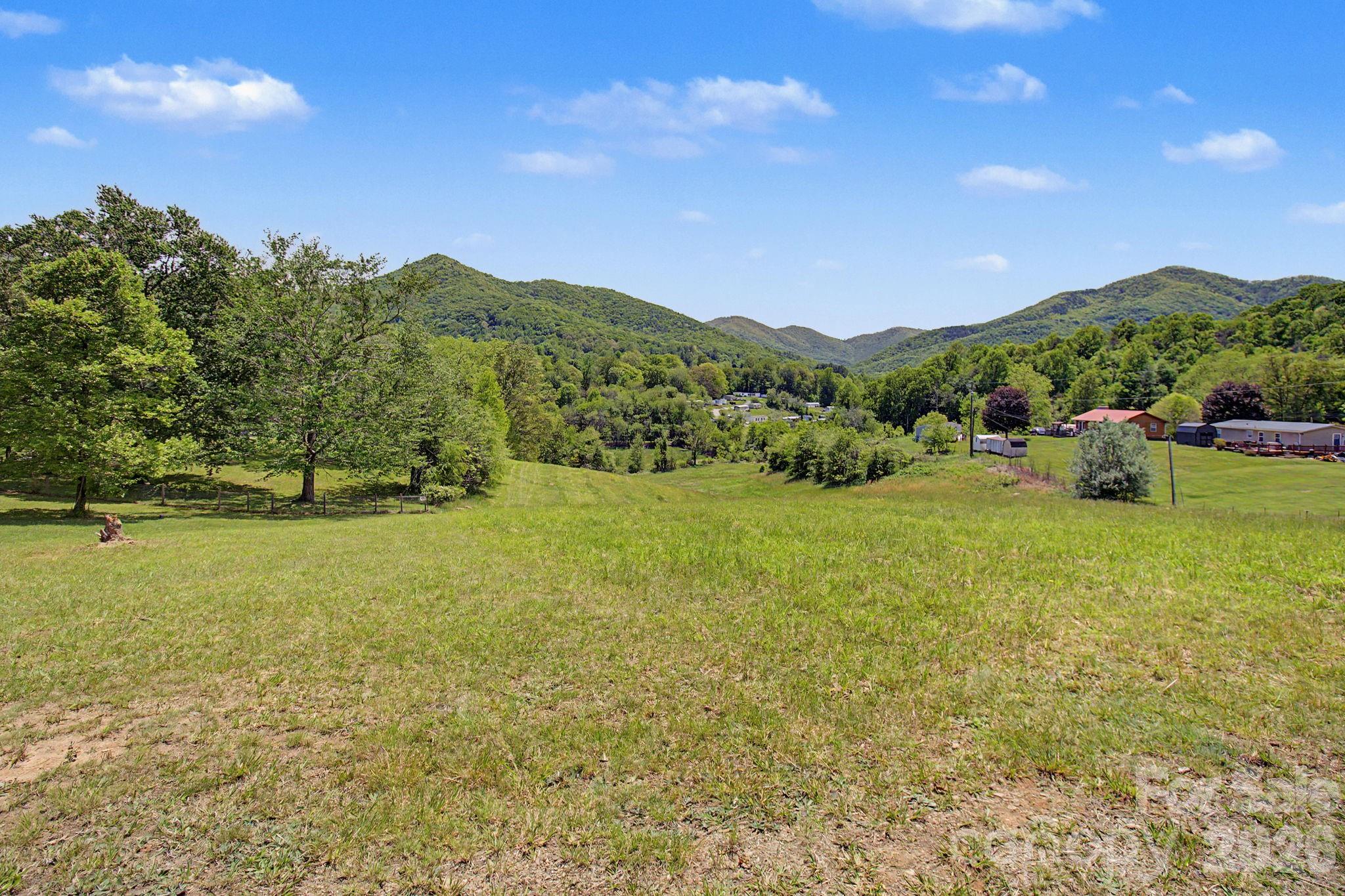 99999 Wise Road Candler NC 28715