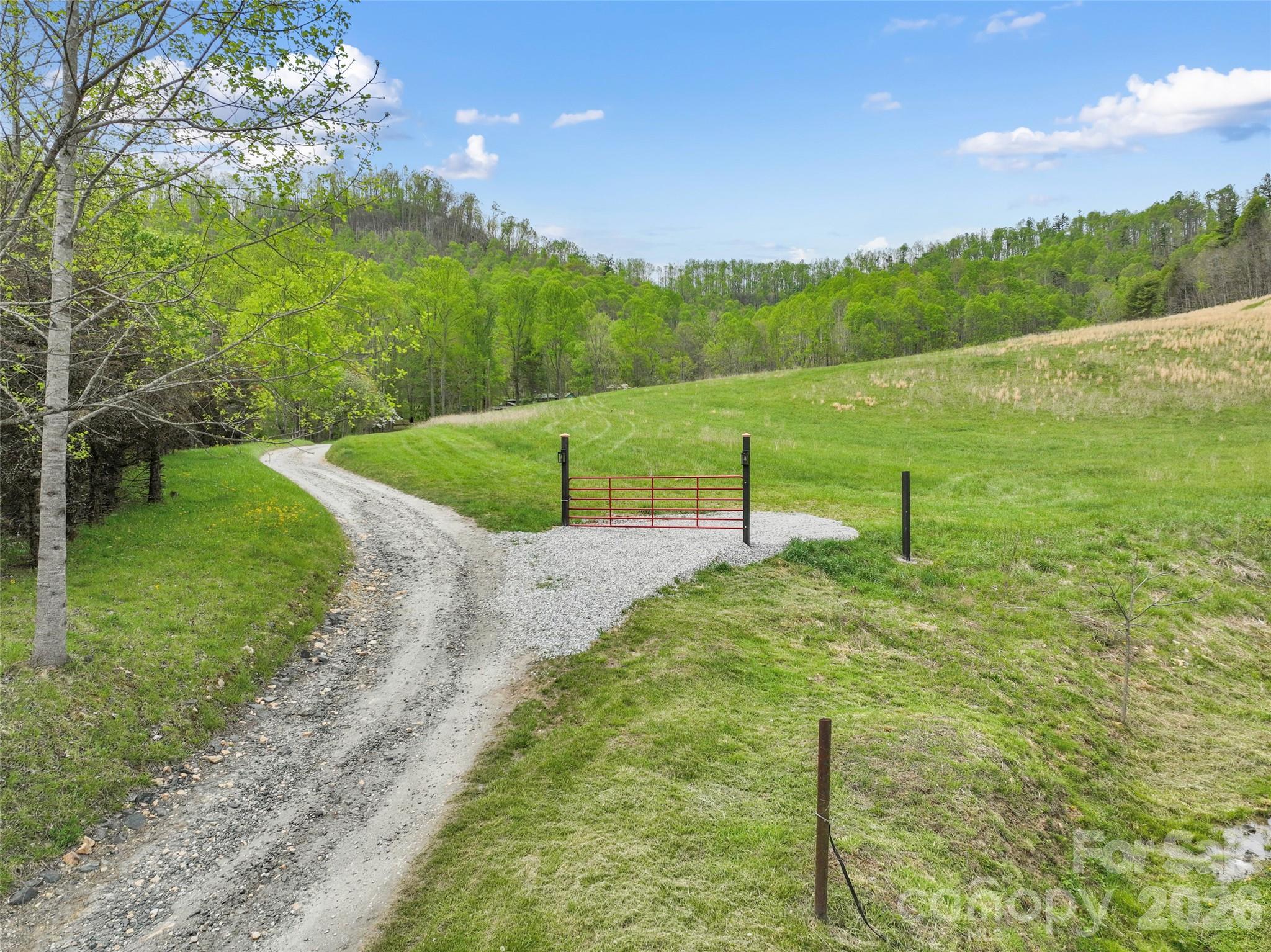 Tbd Sierra Drive Bakersville NC 28705