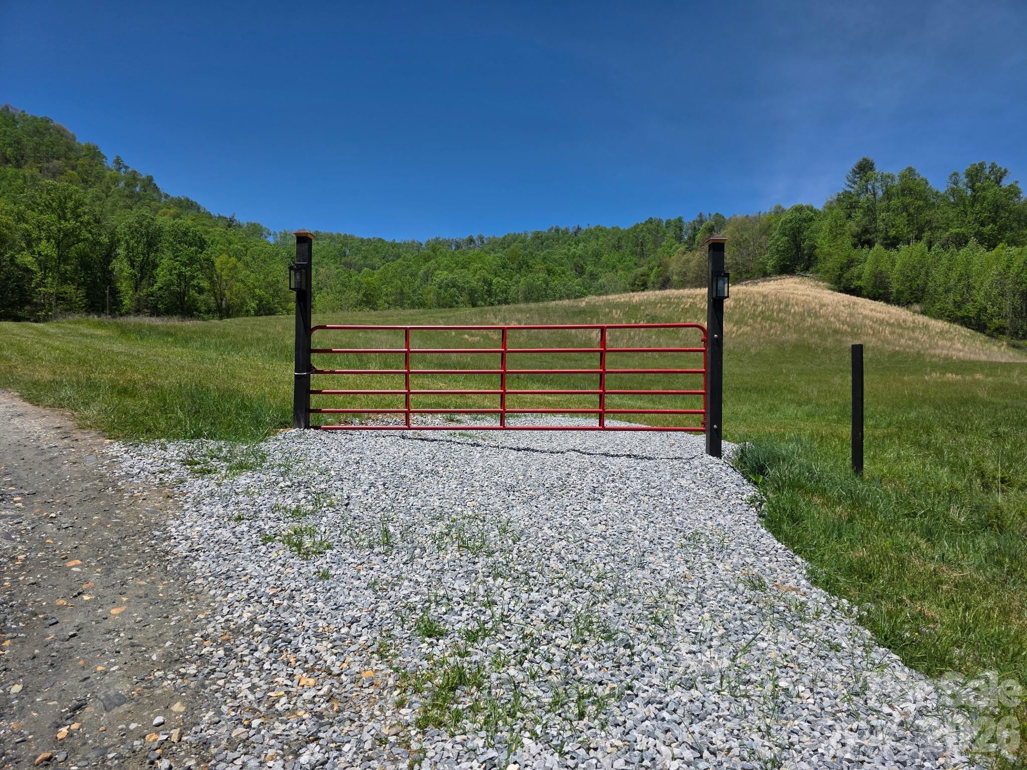 Tbd Sierra Drive Bakersville NC 28705