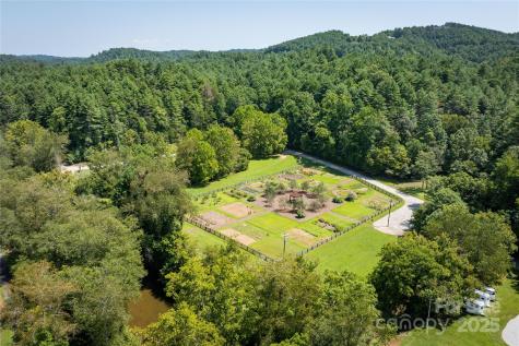 2071 Thoroughbred Way Lenoir NC 28645