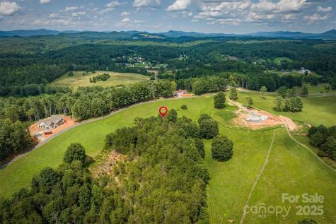 2071 Thoroughbred Way Lenoir NC 28645