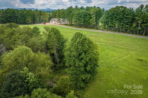 2071 Thoroughbred Way Lenoir NC 28645
