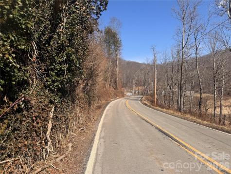 00 S Us 19 Highway E Newland NC 28657