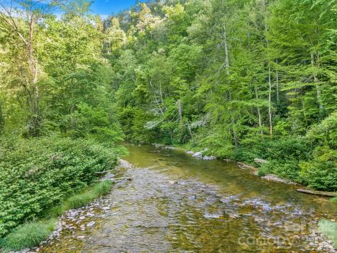 31 Caddis Court Marshall NC 28753
