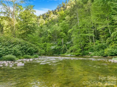 31 Caddis Court Marshall NC 28753