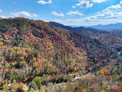 366 Renfro Road Green Mountain NC 28740