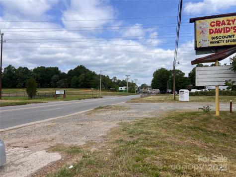 1521 Shelton Avenue Statesville NC 28677