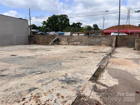 1521 Shelton Avenue Statesville NC 28677