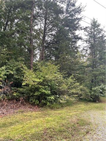 4560 Mecum Road Walkertown NC 27051