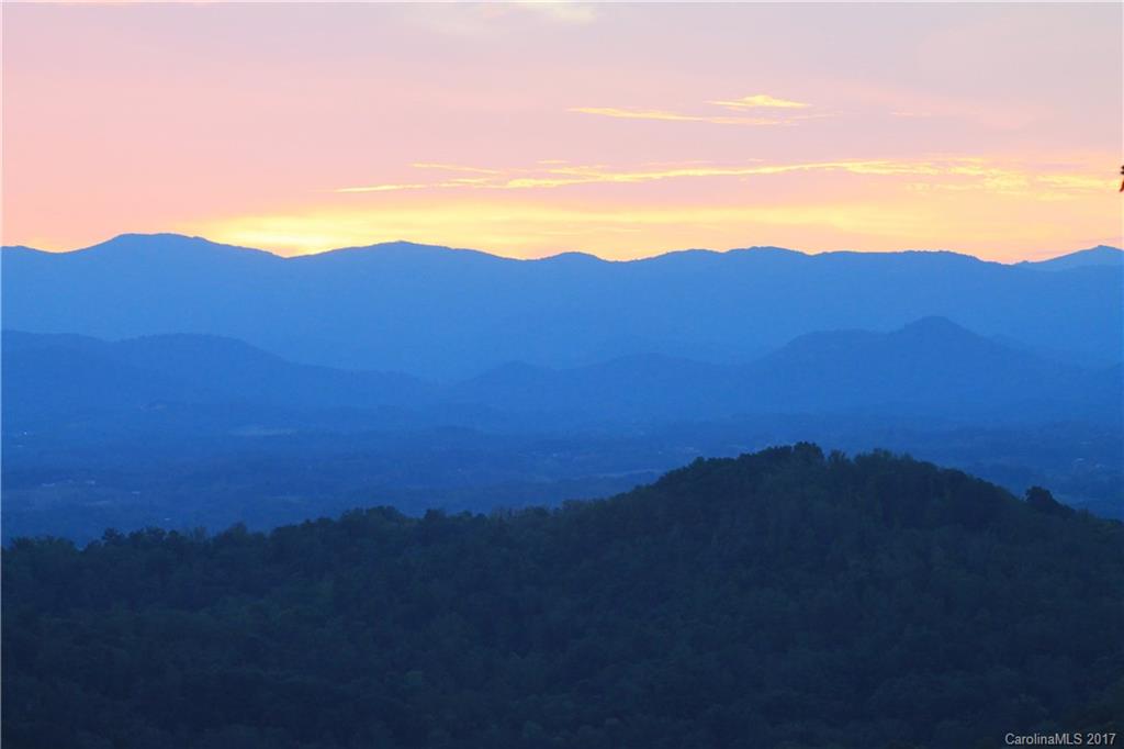 47 Villa Nova Drive Asheville NC 28804