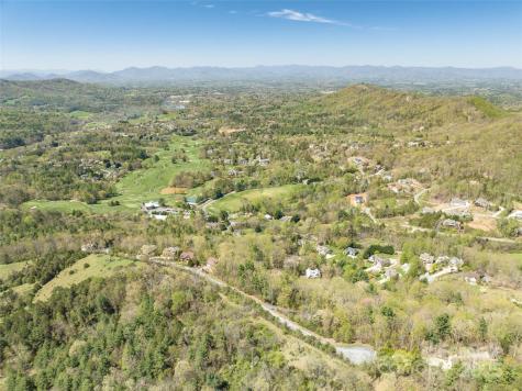 88 Courseview Drive Weaverville NC 28787