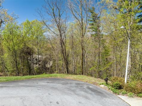 88 Courseview Drive Weaverville NC 28787