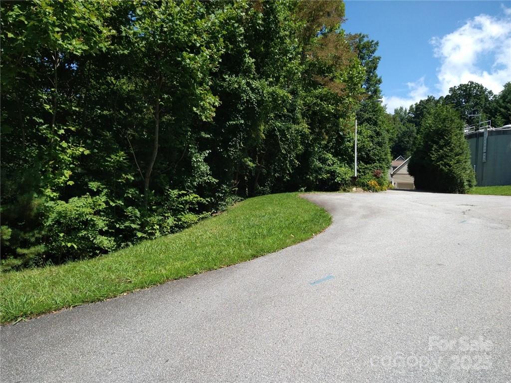 88 Courseview Drive Weaverville NC 28787