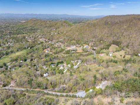 88 Courseview Drive Weaverville NC 28787