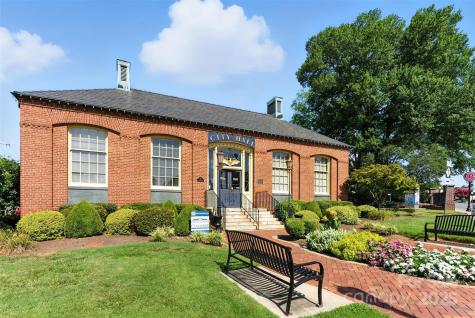 1006 Kingbird Lane Clover SC 29710