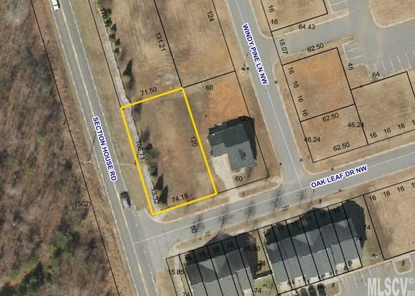 1624 Oak Leaf Drive Hickory NC 28601