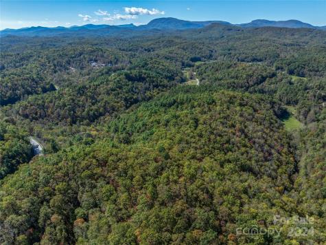99999 Yager Farms Road Lake Toxaway NC 28747