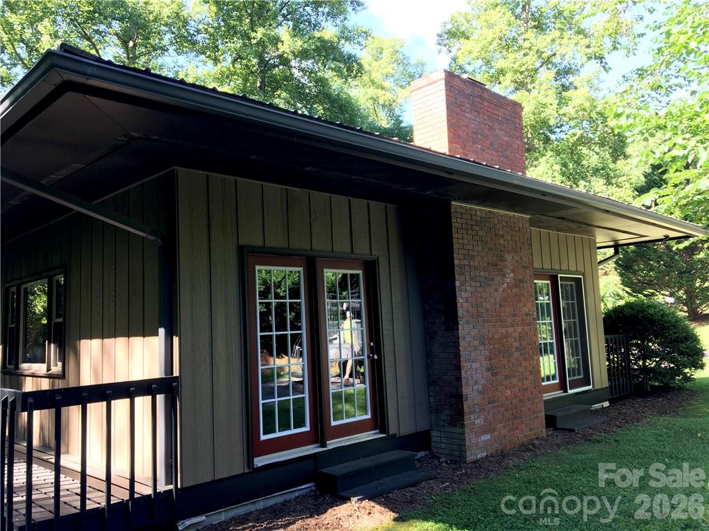 99999 Red Oak Forest Road Fairview NC 28730