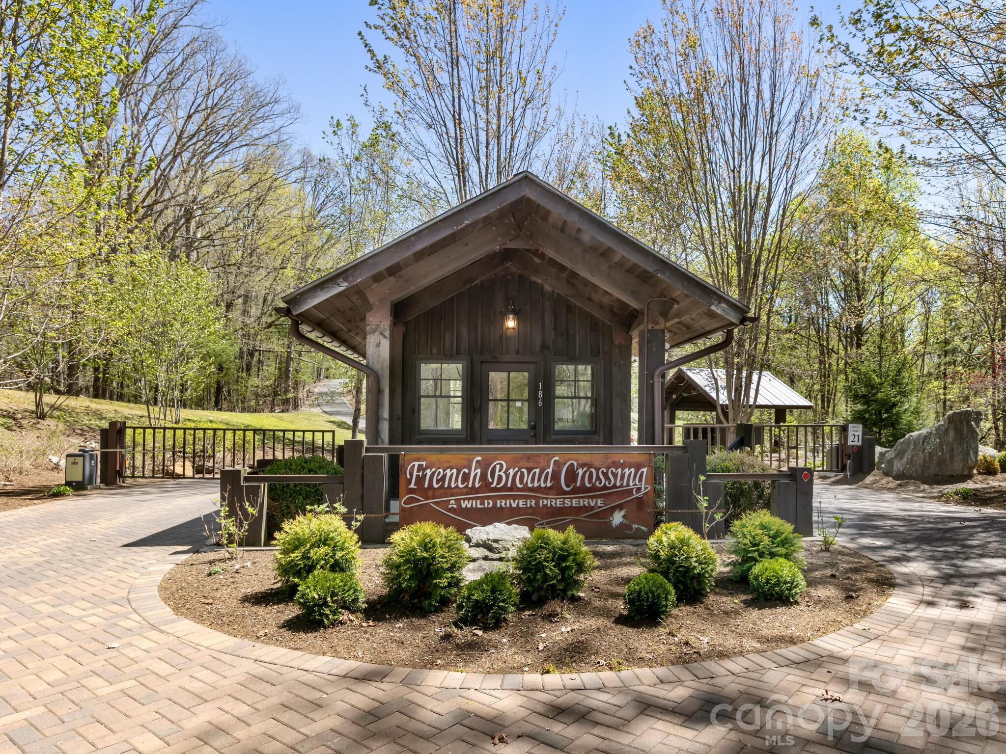 21 River Park Way Marshall NC 28753