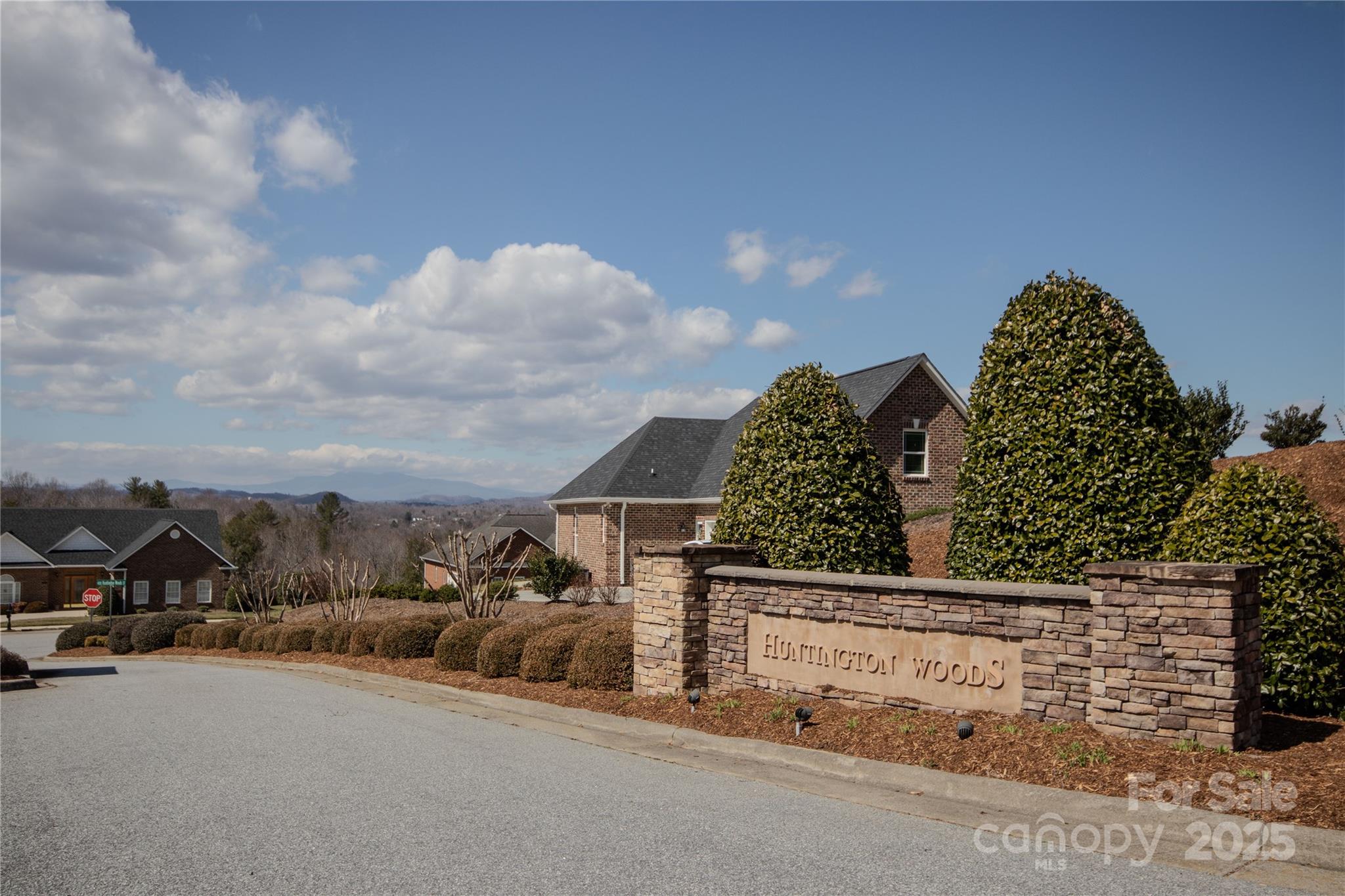 708 Chatsworth Circle SE Lenoir NC 28645