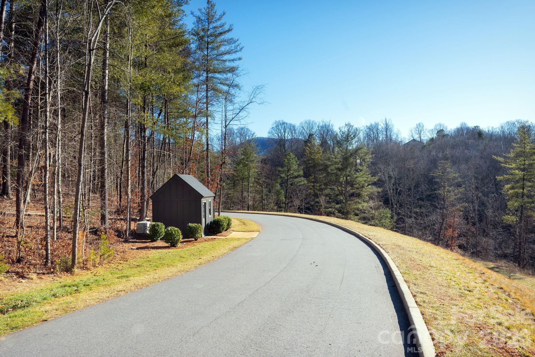 161 Riverbend Forest Drive Asheville NC 28805