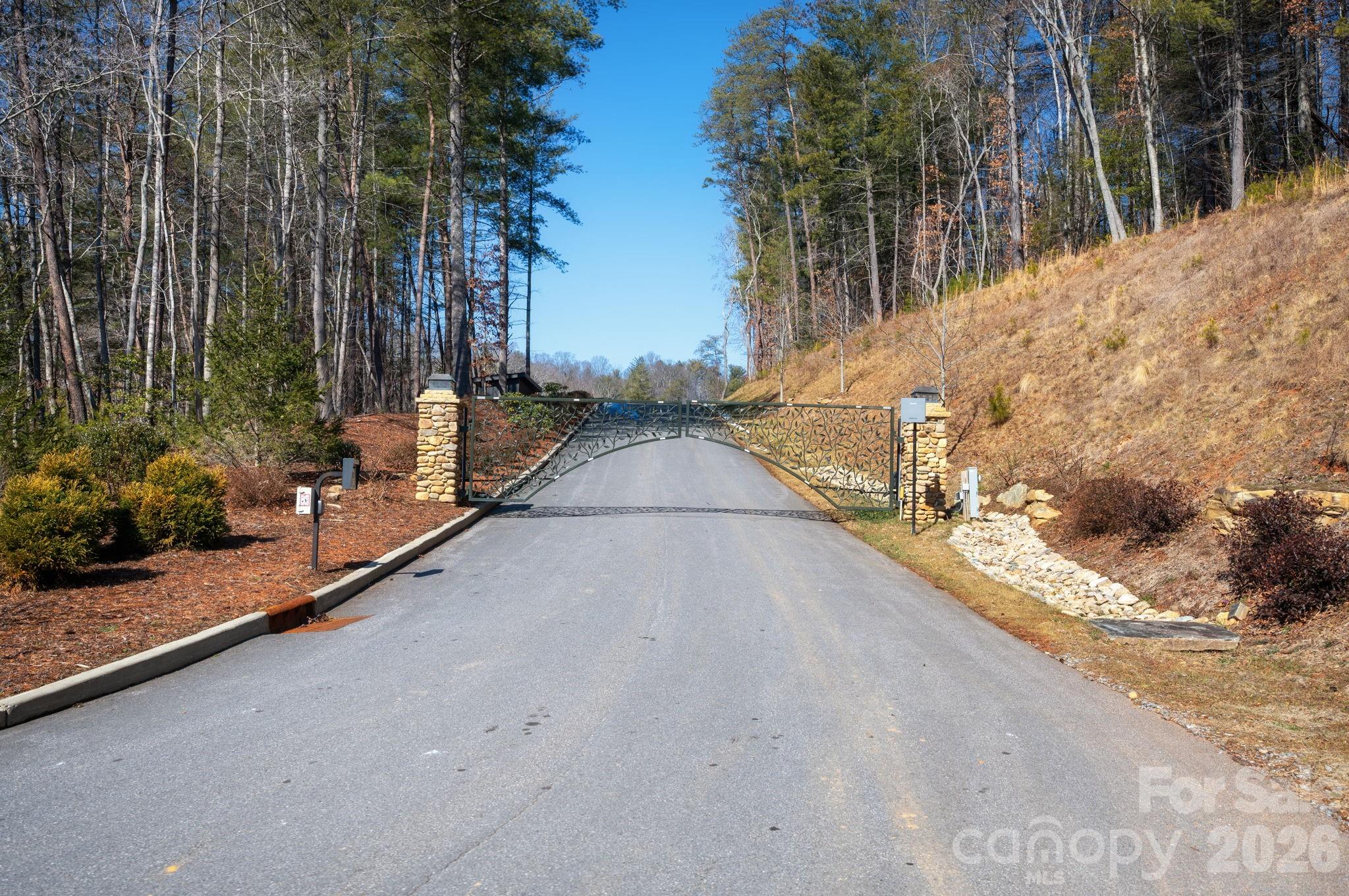 161 Riverbend Forest Drive Asheville NC 28805