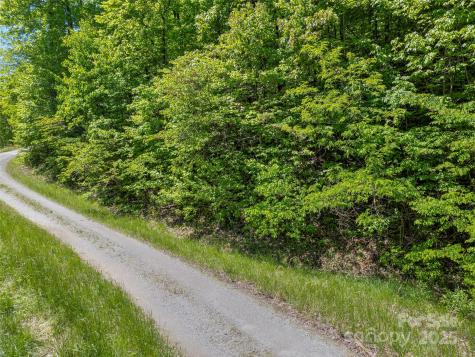 +/- 1.85 Acres Pinnacle Parkway Union Mills NC 28167