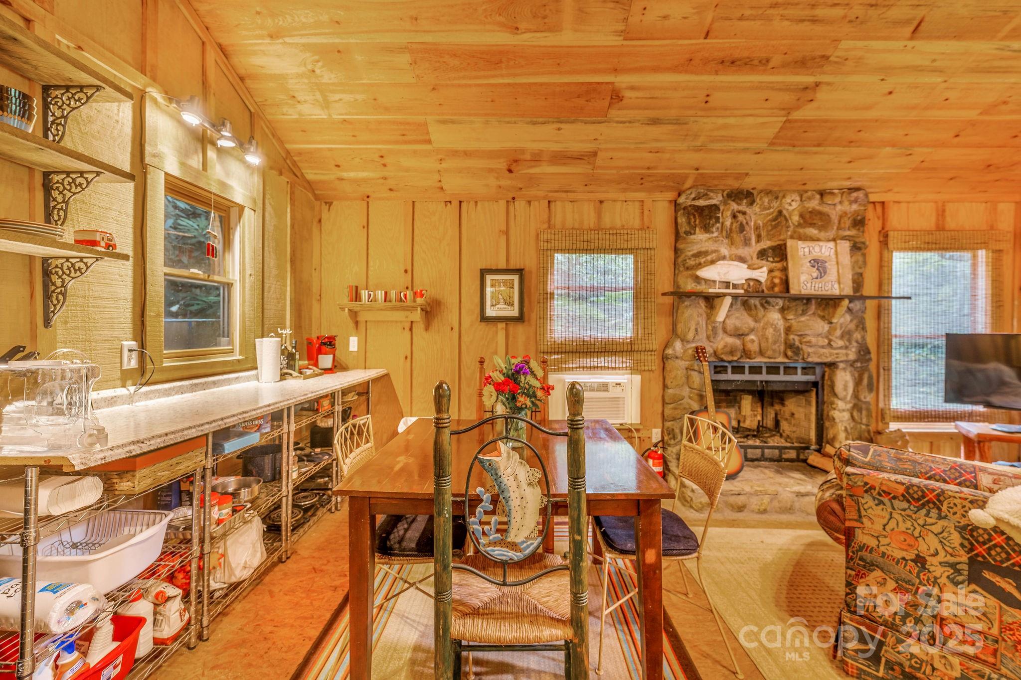 28 Caddis Court Marshall NC 28753