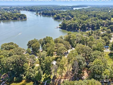 3748 Landmark Drive Sherrills Ford NC 28673