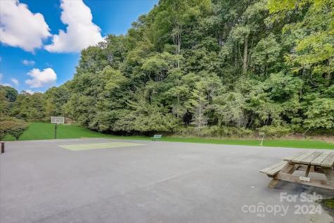948 Lookout Drive Mars Hill NC 28754