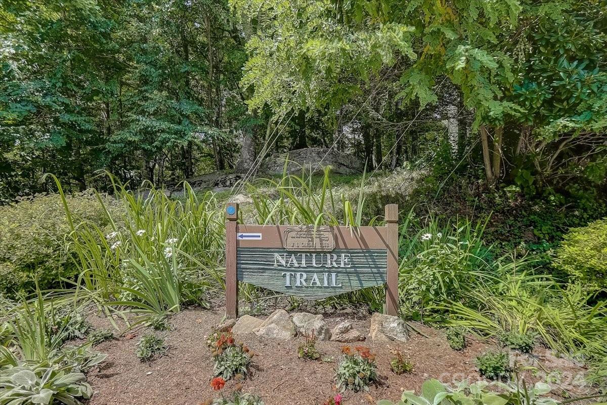 948 Lookout Drive Mars Hill NC 28754