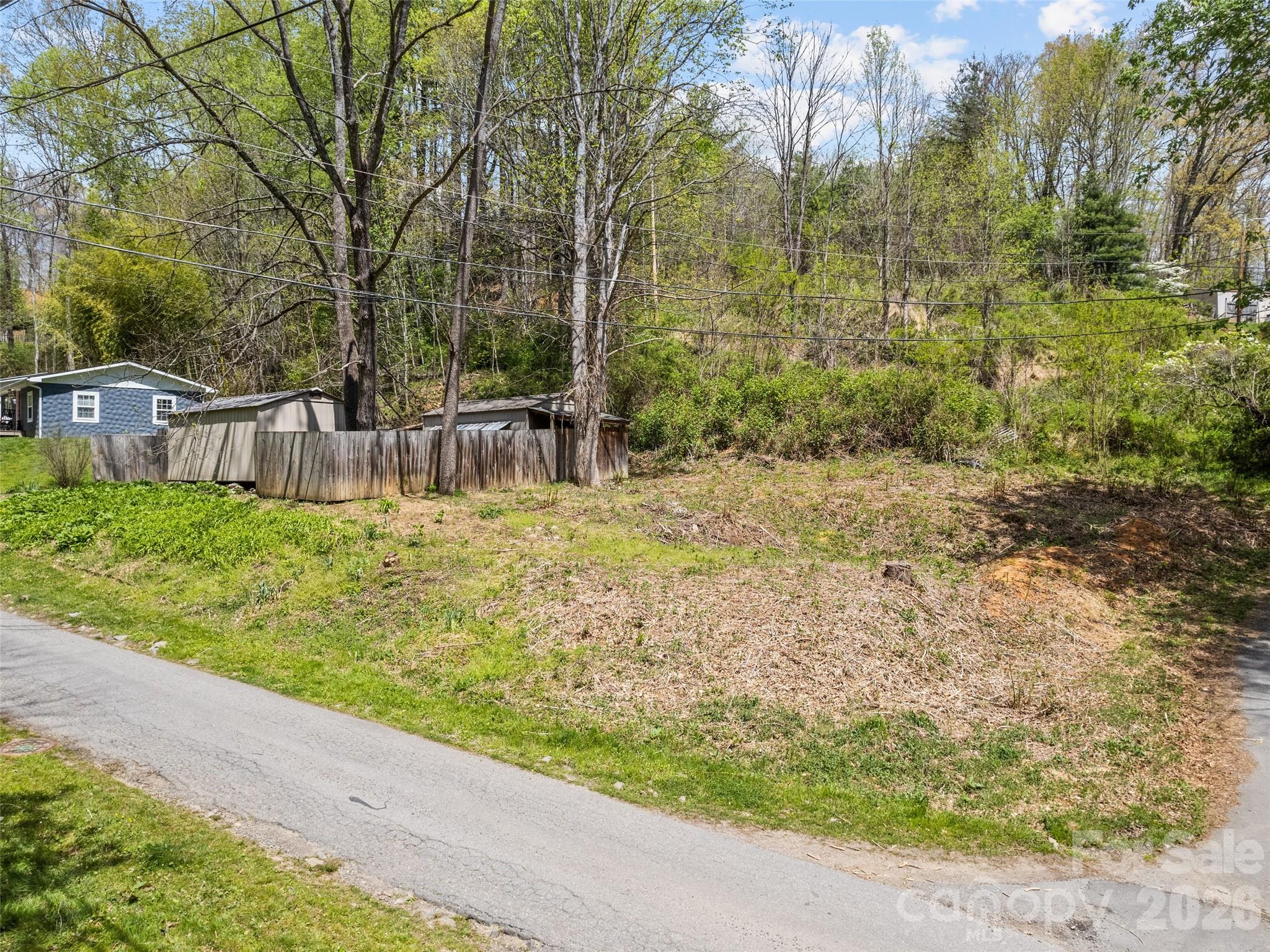 26 Lansing Road Waynesville NC 28786