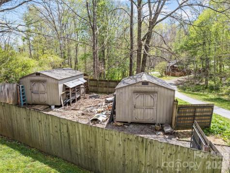 26 Lansing Road Waynesville NC 28786