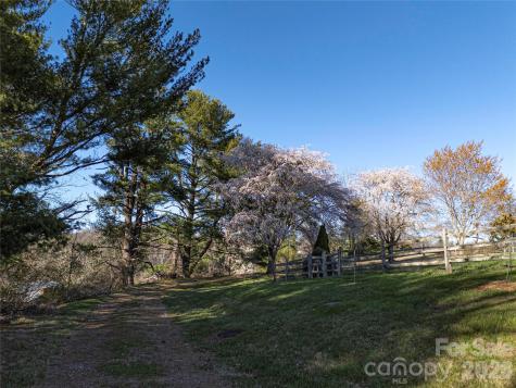 14 Mountain Terrace Asheville NC 28806