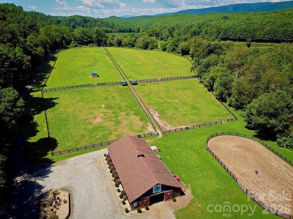 1665 Round Mountain Parkway Lenoir NC 28645