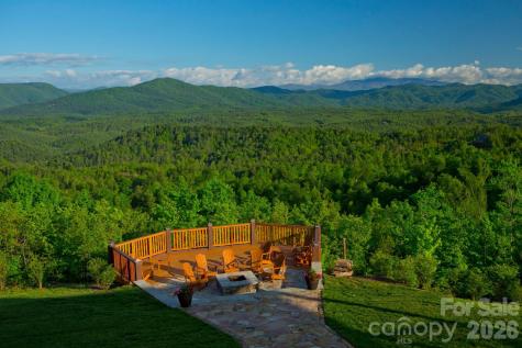 1665 Round Mountain Parkway Lenoir NC 28645