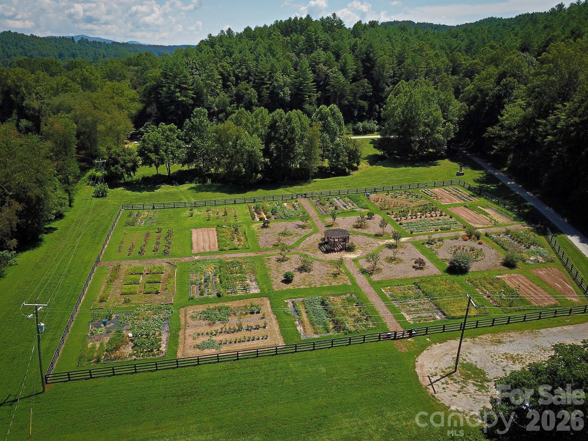 1665 Round Mountain Parkway Lenoir NC 28645