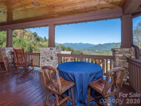 6 Old Lafayette Lane Black Mountain NC 28711