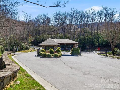 6 Old Lafayette Lane Black Mountain NC 28711