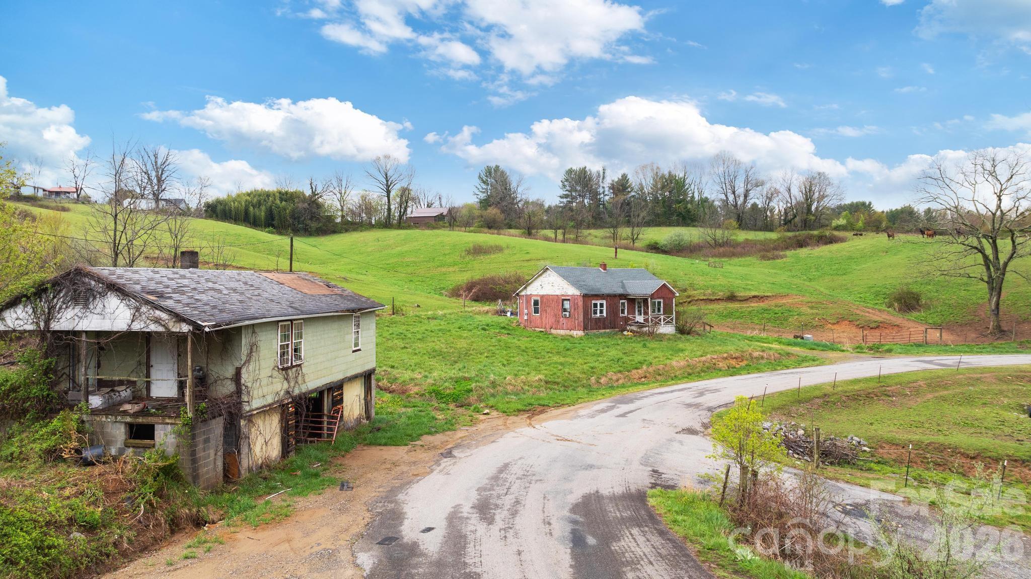 618 Beaverdam Street Canton NC 28716